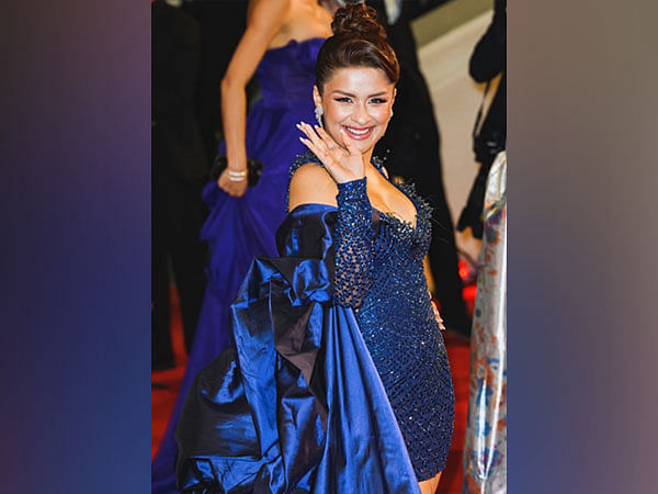 Avneet Kaur stuns at Cannes Film Festival, fans swoon over red carpet gesture