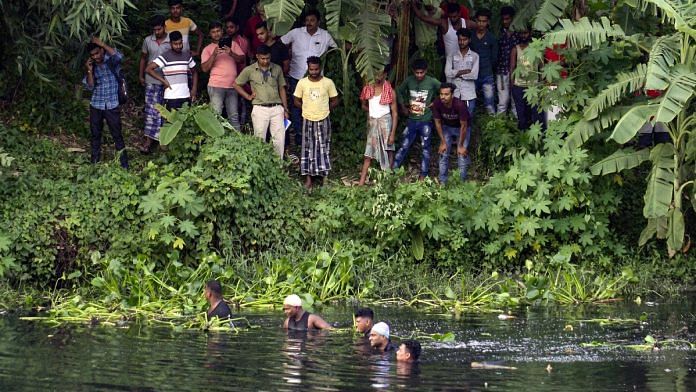 Police search for body parts of Bangladesh MP Anwarul Azim Anwar at Bhangar area canal in South 24 Parganas, Friday | ANI