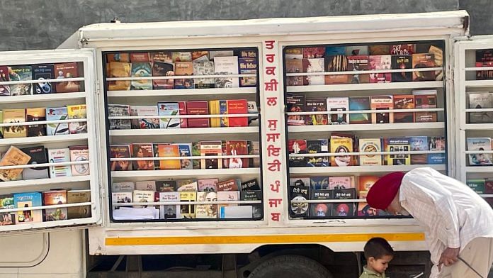 The rationalist Tarksheel Society in Punjab organises frequent tours of its book-vans or mobile-libraries for school-children across Punjab and Haryana. Prominently on display are Hindi and Punjabi translations of Bhagat Singh, Dr Abraham Kovoor, Einstein, Darwin, Arundhati Roy and more | Sabah Gurmat, ThePrint