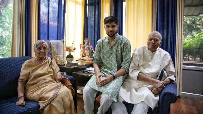 (From right to left) Yashwant Sinha, grandson Aashir Sinha and wife Nilima Sinha | Manisha Mondal | ThePrint