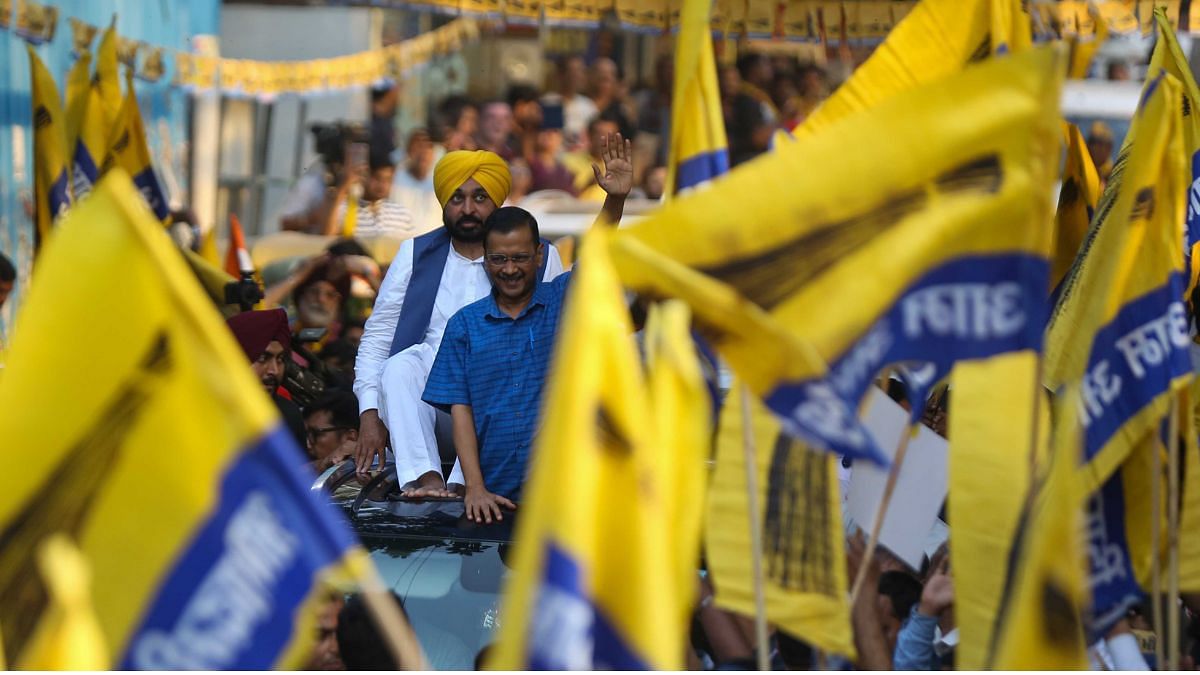 CM Arvind Kejriwal along with Punjab's CM Bhagwant Mann holds roadshow in Mehrauli | Suraj Singh Bisht | ThePrint