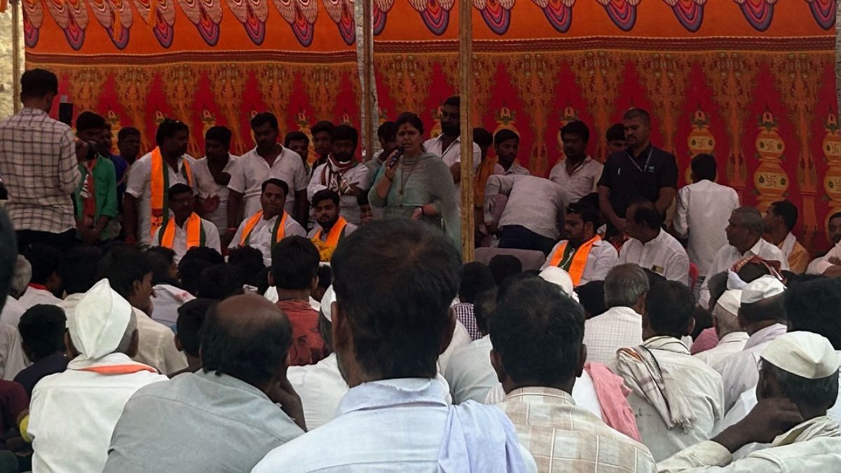 Pankaja Munde’s public meeting at Kesapuri Parbhani Tuesday | Manasi Phadke | ThePrint