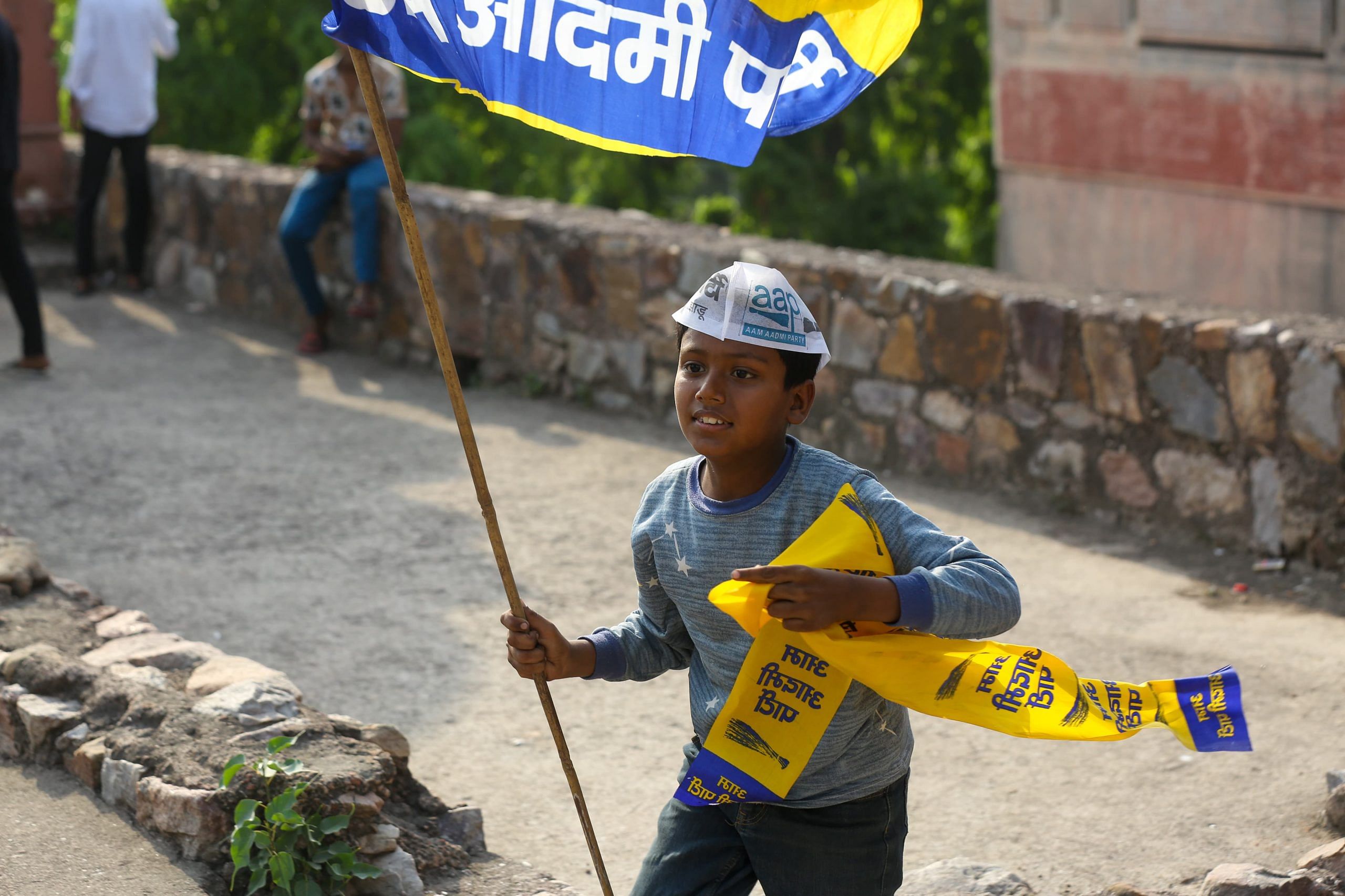 Young suppoters also participate at Kejriwal roadshow | Suraj Singh Bisht | ThePrint