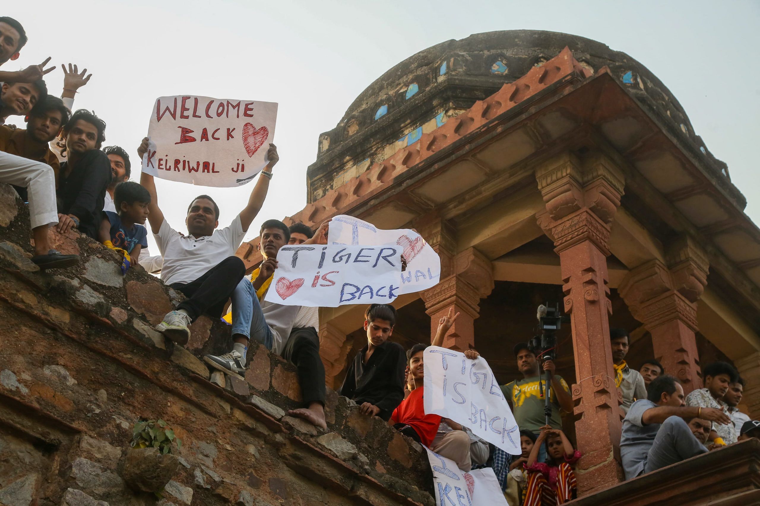 Tiger is back posters everywhere in roadshow | Suraj Singh Bisht | ThePrint