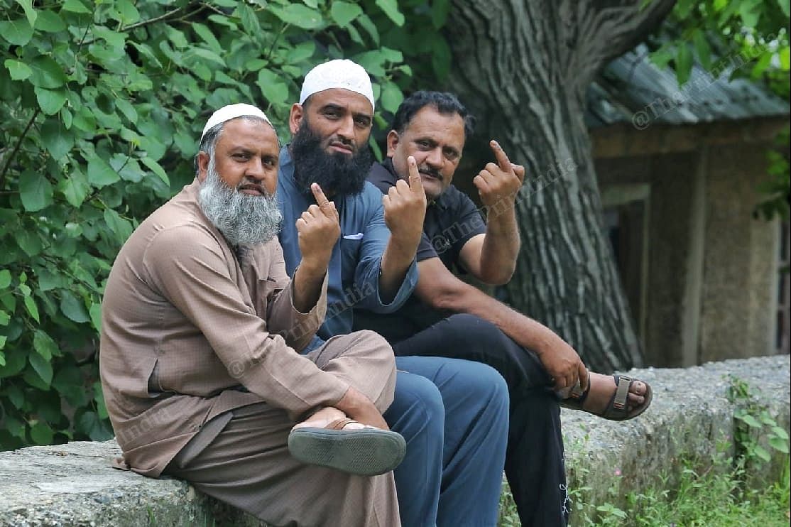Voters showing inked fingers after casting vote in Baramulla in fifth phase of general election | Praveen Jain | ThePrint