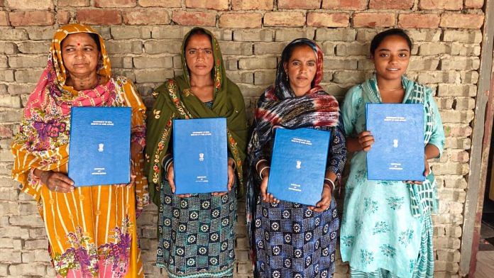 (From left) Radha, Laxmi, Chandrakala & Bawna came to India from Pakistan’s Sindh province in 2014; five members of the family were granted Indian citizenship on 15 May | Mayank Kumar | ThePrint