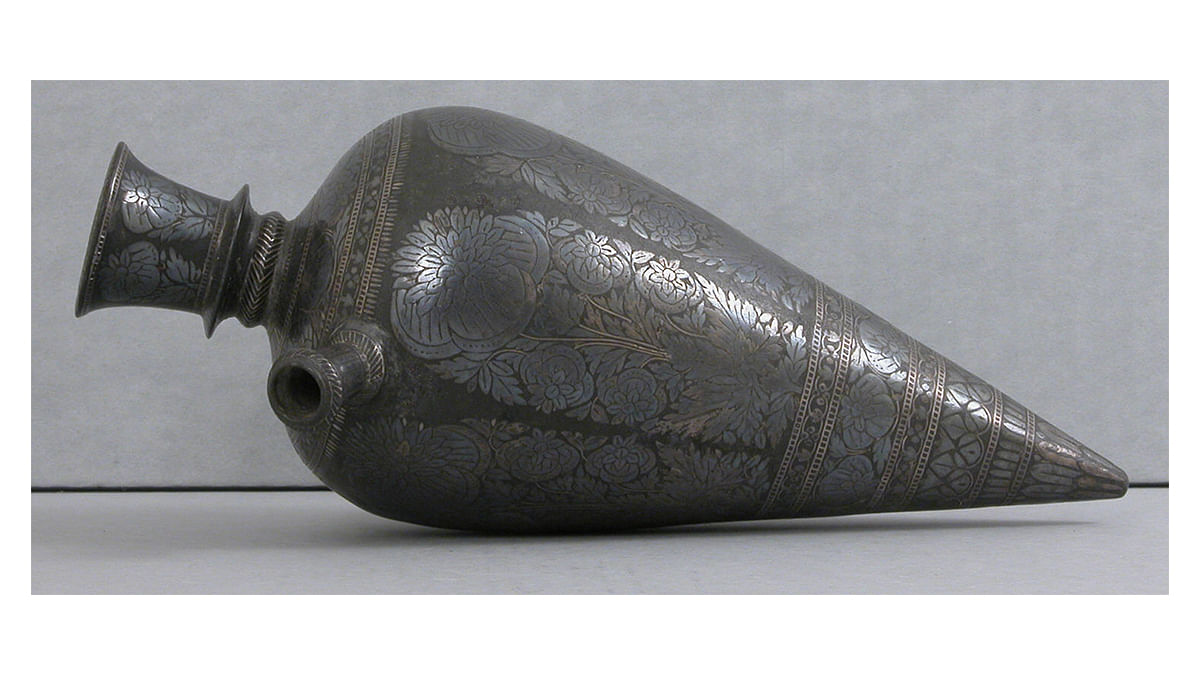 Water Pipe Base, Bidar, Deccan India, 18th–19th century, Zinc alloy, cast, engraved, inlaid with silver and brass (bidri ware), 27.8 cm, max diameter 10.45 cm, Image courtesy of The Metropolitan Museum of Art, New York