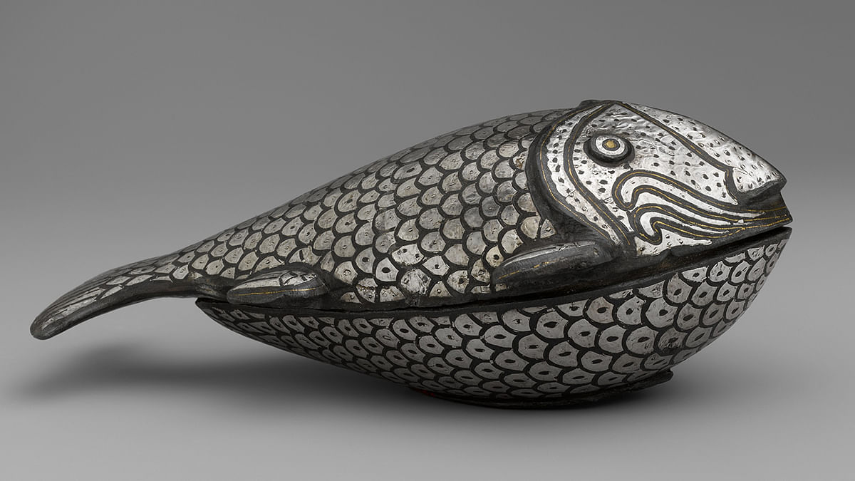 Fish-Shaped Box, Deccan India, 19th century, Zinc alloy, cast, engraved, inlaid with silver and brass (bidri ware), 23.5 cm, Image courtesy of The Metropolitan Museum of Art, New York
