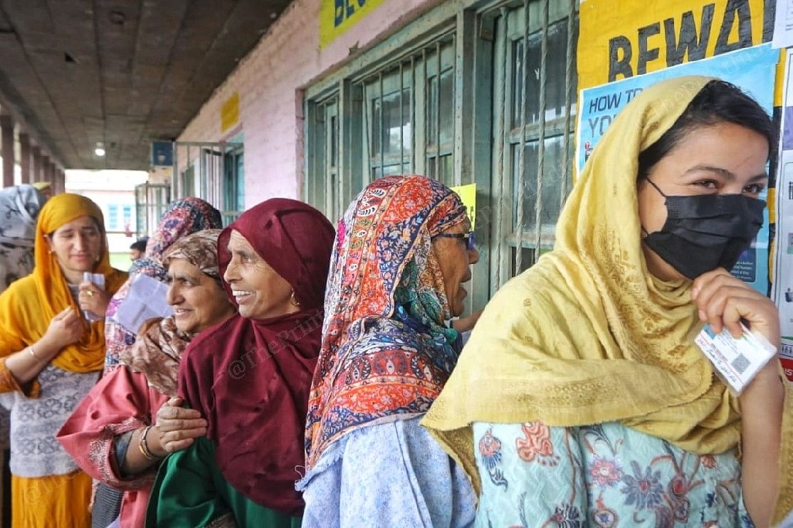 Women standing in queue to vote | Praveen Jain | ThePrint