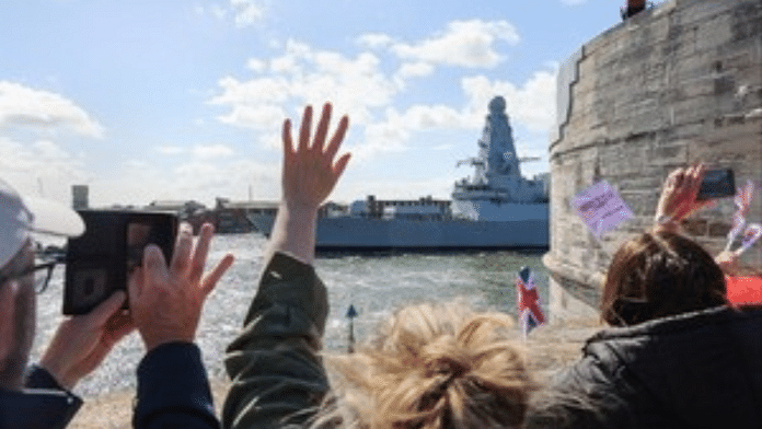 HMS Duncan leaves Portsmouth |www.gov.uk