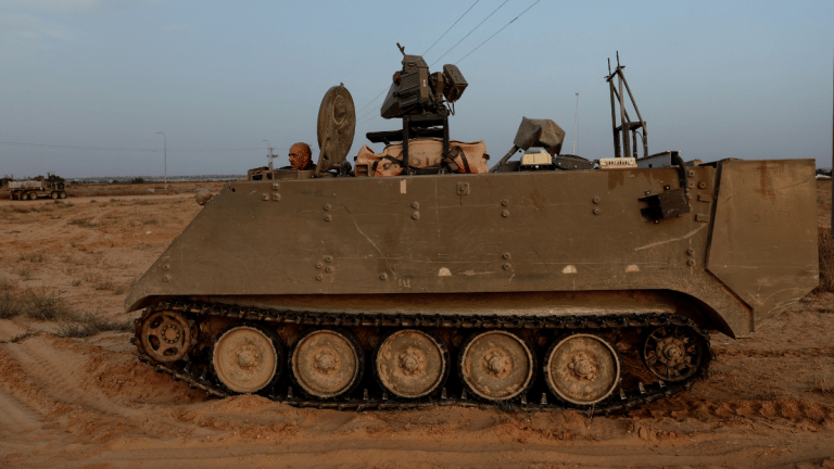 Several Palestinians killed and wounded as Israeli forces thrust deeper into Gaza Strip