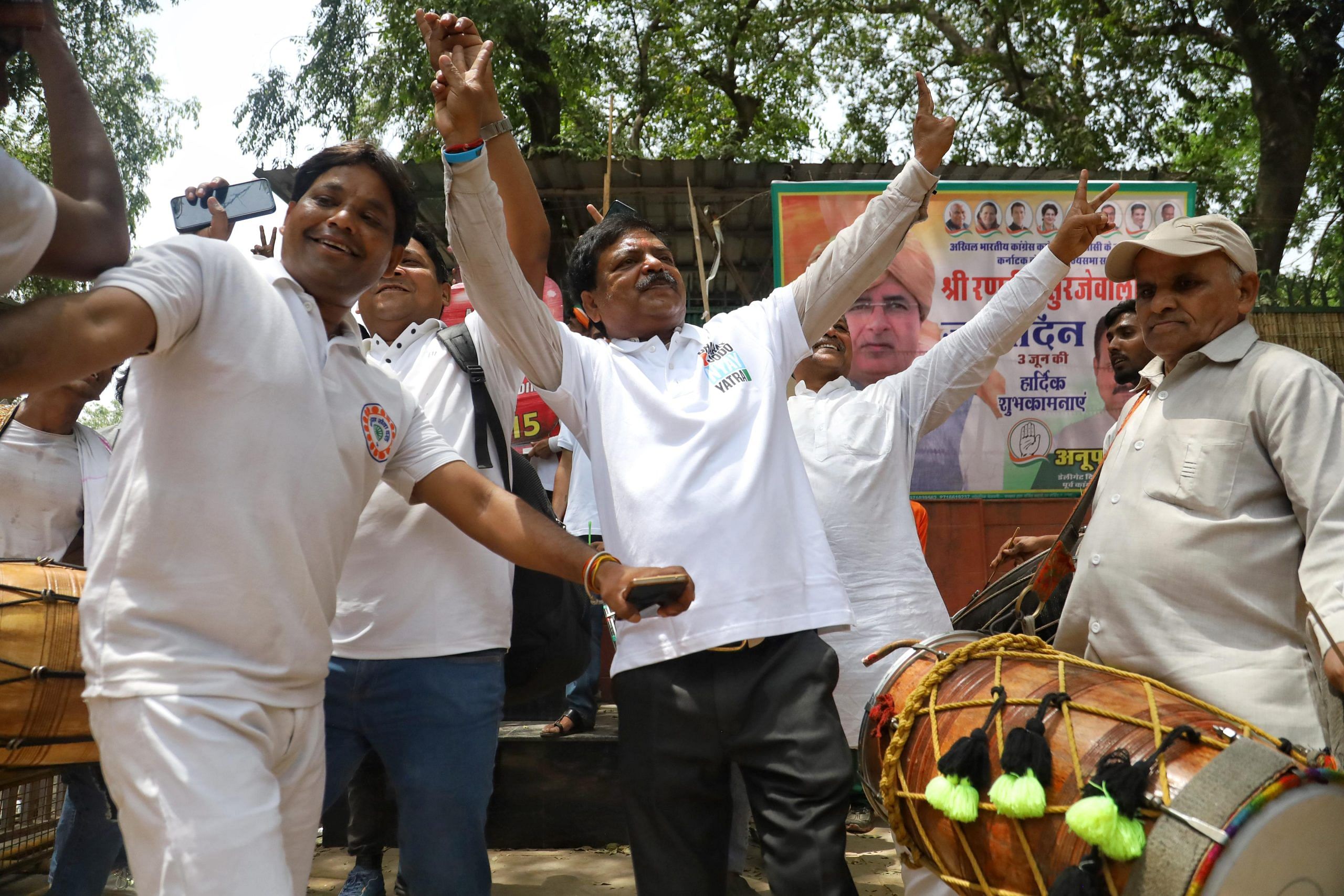 Celebrations at Congress headquarters | Manisha Mondal | ThePrint