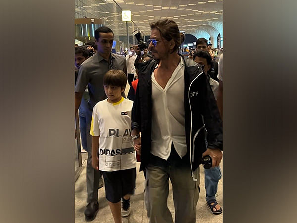 Airport diaries: SRK spotted with son AbRam, fans can't stop gushing over father-son duo