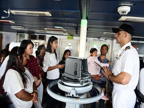 Navy Ship INS Sunayna concludes two-day visit to Port Louis 