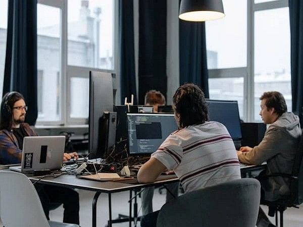 India's IT services market surges by 6.6 pc in 2023 amid enterprise focus on strategic tech investments: IDC Report