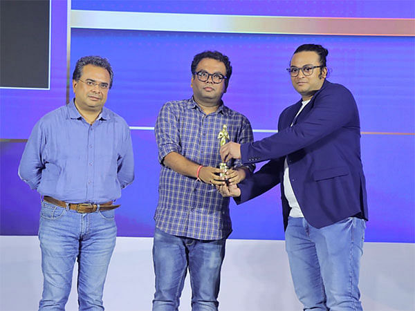 Indian PR Distribution Honored with MAA Gold Award for Technology and Innovation Marketing at CMO's Charcha Summit