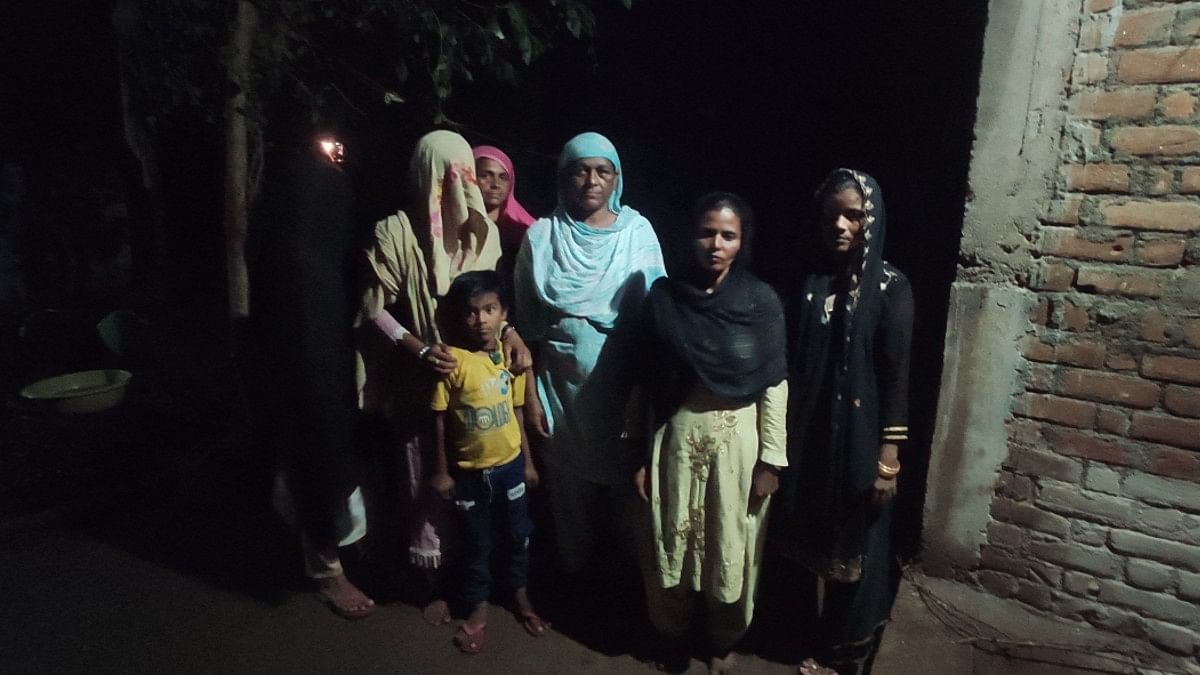 Rasoolan Bi with her daughter, granddaughters and sister-in-law | Iram Siddique | ThePrint