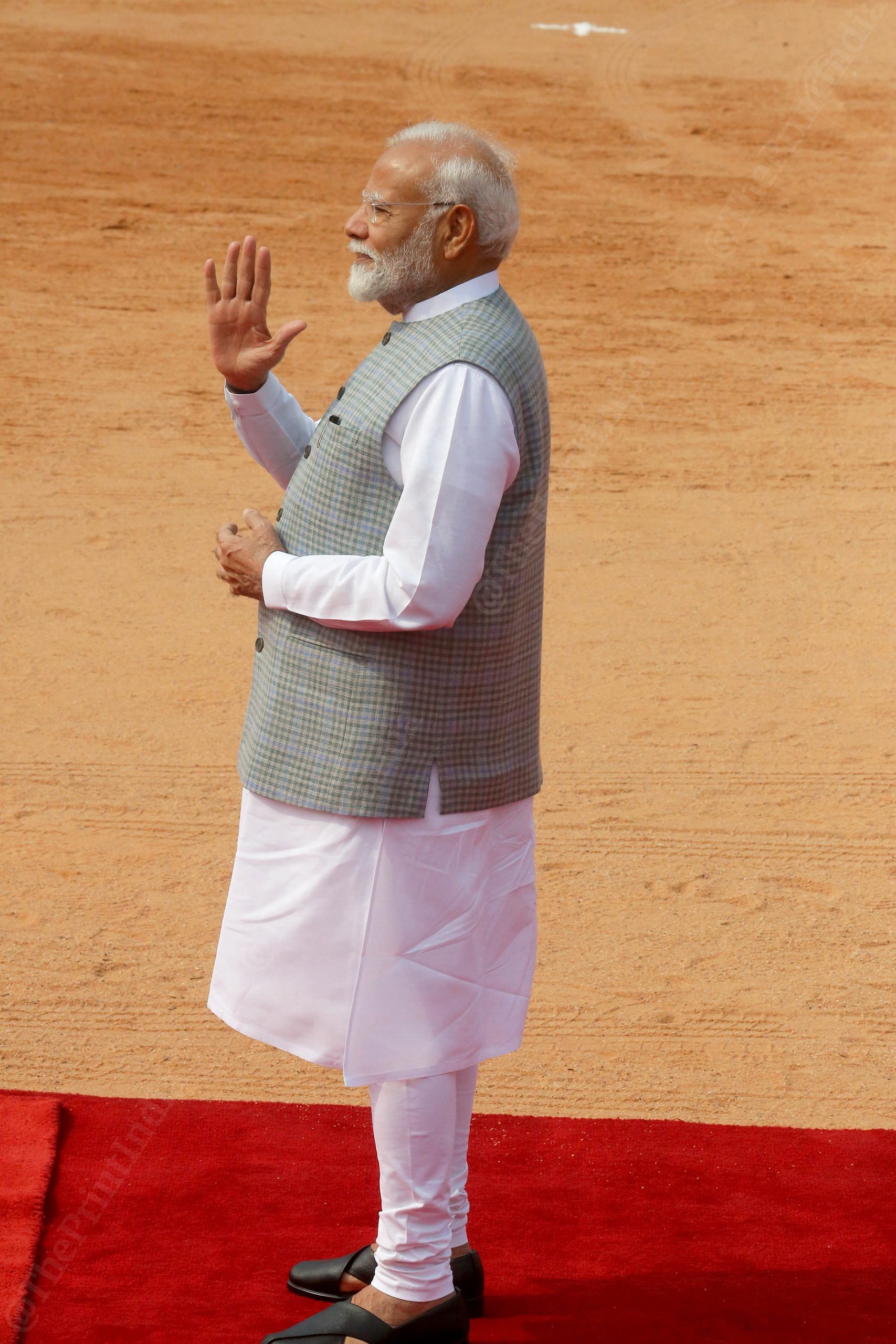 Prime Minister Narendra Modi, waves his hand to welcome his Bangladeshi counterpart Sheikh Hasina car | Praveen Jain | ThePrint 