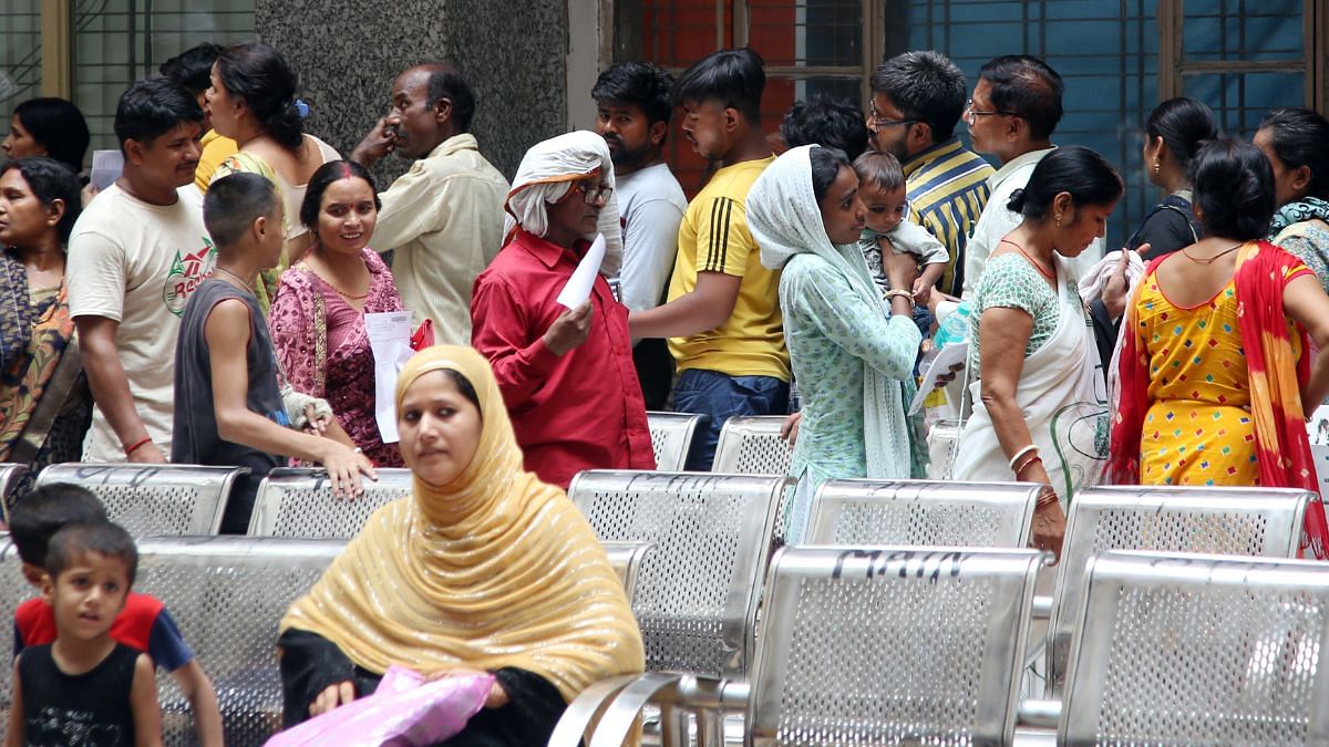 Patients at Safdarjung Hospital wait in a queue to get medicine | Photo: Manisha Mondal, ThePrint