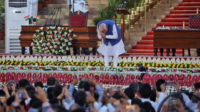 Narendra Modi bowing to crowd after taking oath as Prime Minister | Praveen Jain | ThePrint