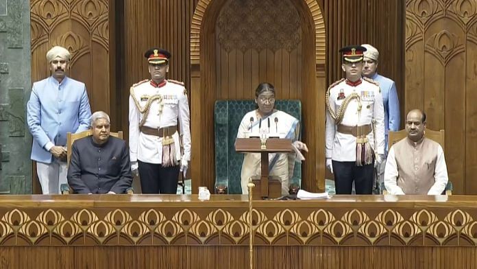 President Droupadi Murmu addresses both Houses of Parliament | X/@rashtrapatibhvn