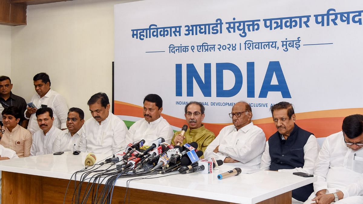 Maha Vikas Aaghadi (MVA) leaders NCP-SCP chief Sharad Pawar, Shiv Sena (Uddhav Balasaheb Thackeray) Chief Uddhav Thackeray & Congress leaders Nana Patole, and Prithviraj Chavan | Photo: ANI