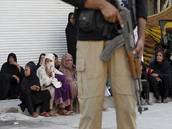 Pakistan: Punjab province urges social media shutdown amid security concerns during Muharram 