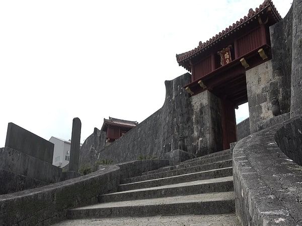 Shimizu Corporation helps rebuild Shuri Castle to strengthen Okinawa's cultural spirit