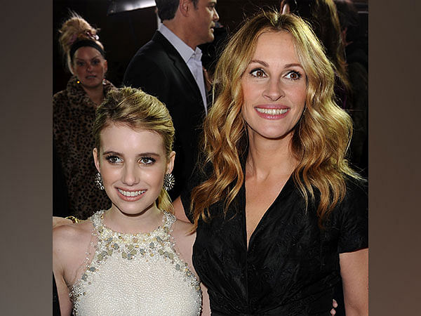 Emma Roberts hopes to work with aunt Julia Roberts, says 