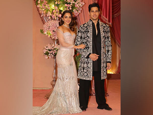 Sidharth Malhotra shares pic with wife Kiara Advani from Anant Ambani-Radhika Merchant's sangeet