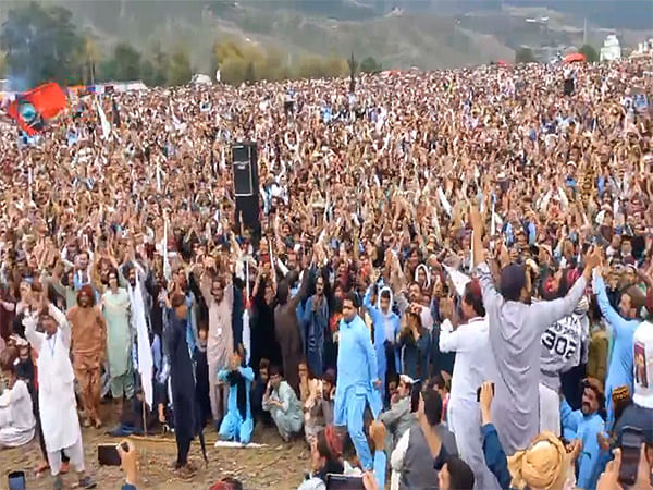 Pakistan: People hold rally against military operation Azm-e-Istehkam in Khyber Pakhtunkhwa  