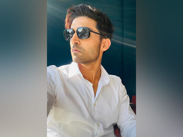 Gurmeet Choudhary turns singer for 'Commander Karan Saxena'