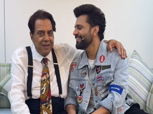 Dharmendra croons his evergreen song 'Yeh Dil Tum Bin Kahin Lagta Nahin' with Rahul Vaidya 