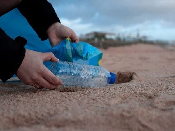 Study finds how plastic waste can be converted to electronic devices