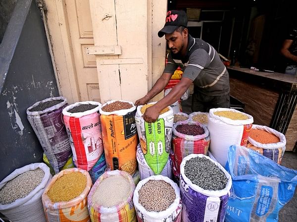 Government plans test run to make ration shops more efficient