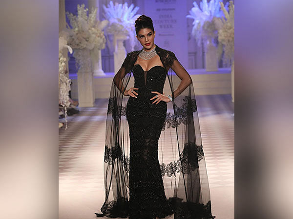 Jacqueline Fernandez oozes black beauty vibes at India Couture Week 2024 ramp 