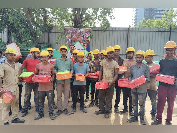 M3M Foundation Celebrates Savan by Supporting Migrant Workers in Delhi NCR with 20,000 T-Shirts and 20,000 Pairs of Shoes