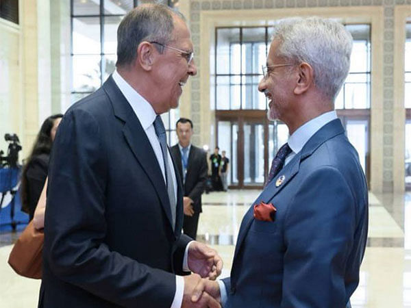 Jaishankar, Russian counterpart Lavrov meet in Laos on sidelines of ...