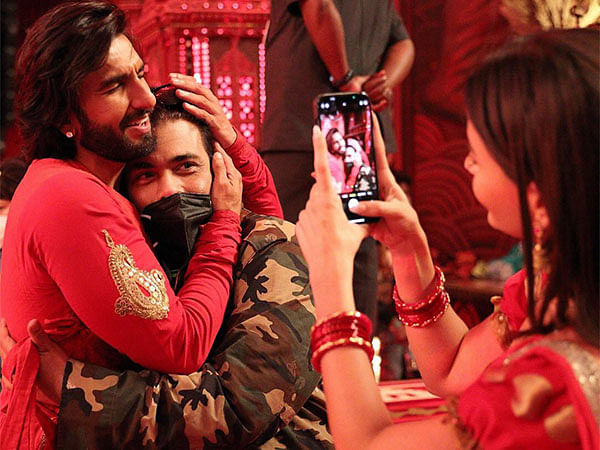 'Rocky Aur Rani Kii Prem Kahaani' anniversary: Ranveer Singh shares fun BTS clips ft. Jaya Bachchan, Alia Bhatt, Karan Johar