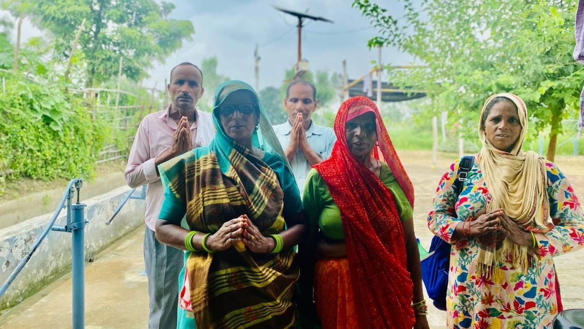 Pappi Devi and Lata Devi from Budaun along with other followers of Bhole Baba near his ashram in Kasganj | Shikha Salaria | ThePrint