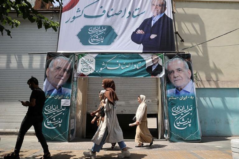 Iranians Vote In Run-off Presidential Election Amid Widespread Apathy ...