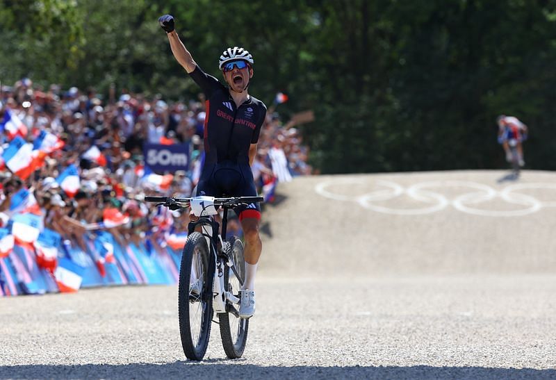 OlympicsCyclingBriton Pidcock wins thriller to retain mountain bike