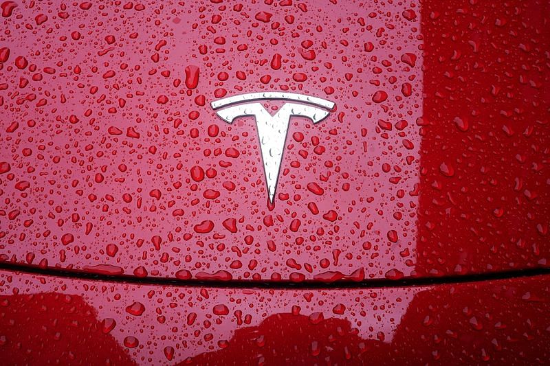 Tesla's California registrations plunge three quarters in a row, dealer