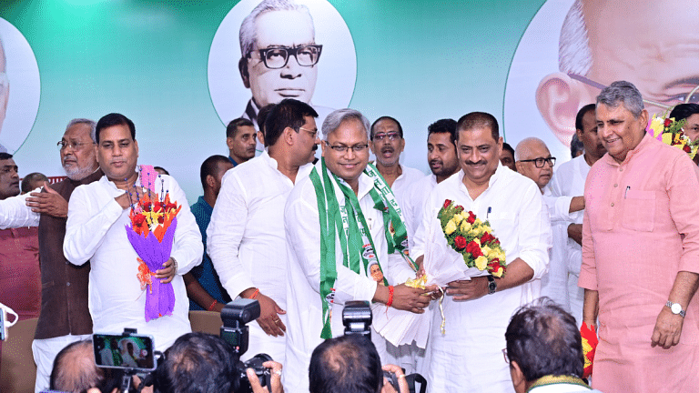Importance of Manish Verma, 2nd ex-IAS whom Nitish grafted into JD(U) after RCP Singh