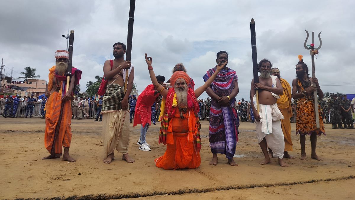 Devotees gathered at Gundicha temple | Photo: Shubhangi Misra, ThePrint