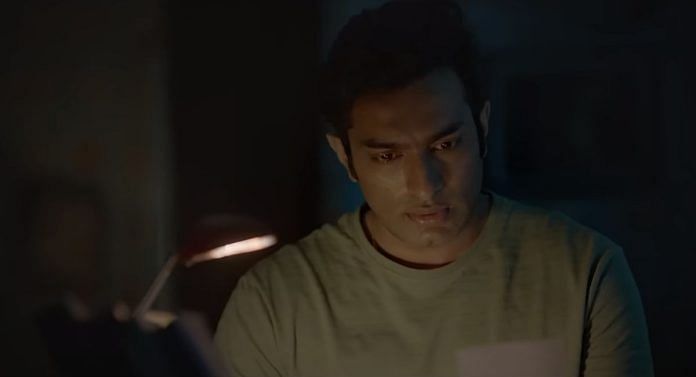 Jeetu Kamal as Aranya Chatterjee in 'Aranyer Prachin Probad' | Photo: YouTube screengrab