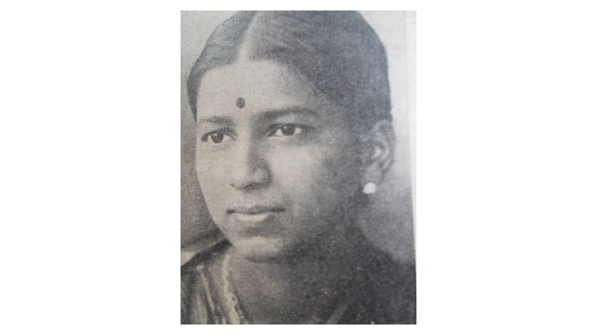 Ambika Dhurandhar, 1930 | Wikimedia Commons