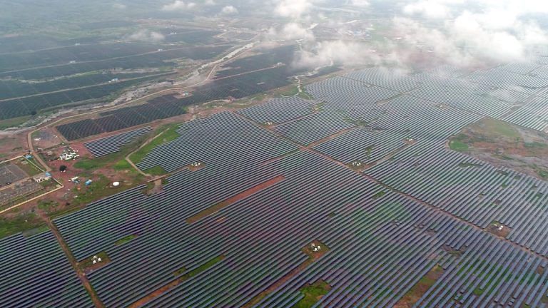 Pakistan is experiencing a solar power boom. The world can learn from it