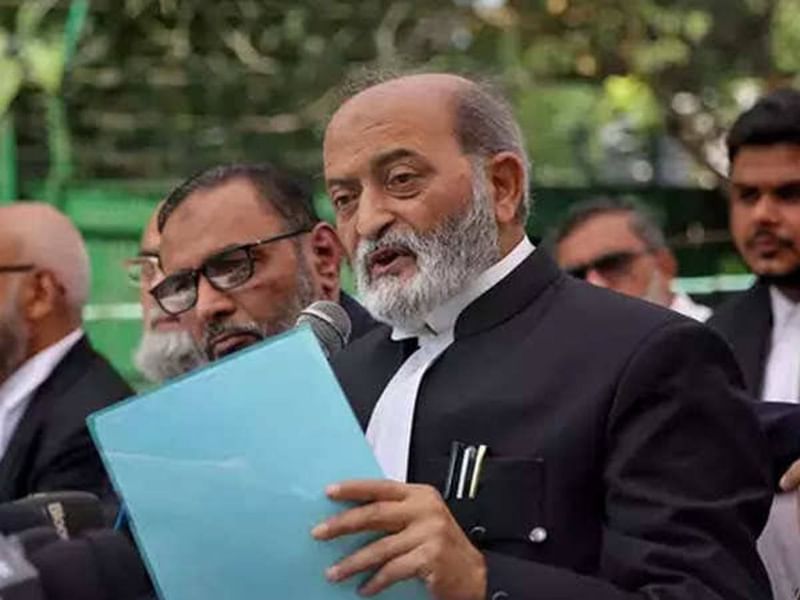 दिवंगत अधिवक्ता जफरयाब जिलानी एआईएमबीएलबी के सचिव और बाबरी मस्जिद एक्शन कमेटी के संयोजक थे. मई 2023 में अपनी मृत्यु तक वे एआईएमपीएलबी के सबसे प्रमुख चेहरों में से एक थे | फोटो: फेसबुक/@Zafaryab Jilani