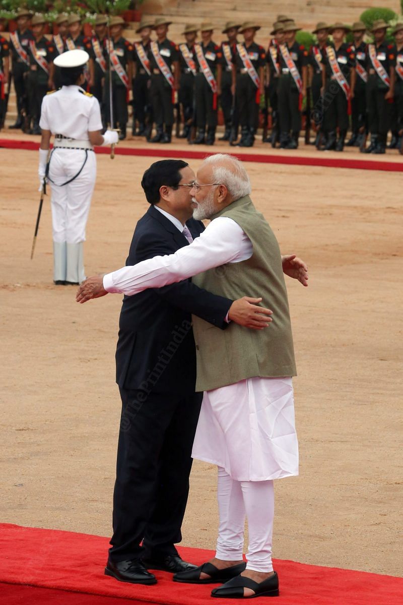 Modi receives Chinh with a hug at Rashtrapati Bhavan | Praveen Jain | ThePrint